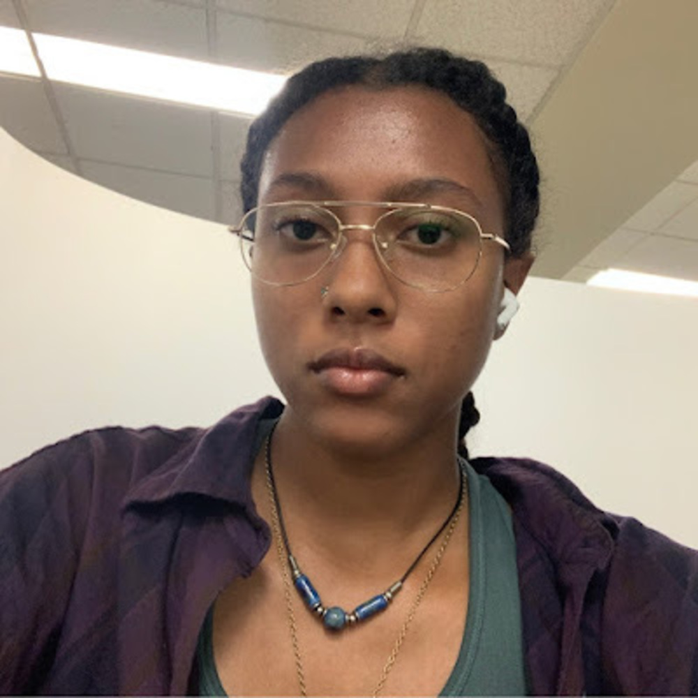Meet your Posher, Macaiah